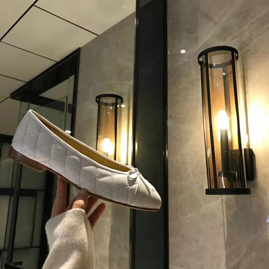 Chanel Women Ballerinas in Aged Calfskin Leather-Beige