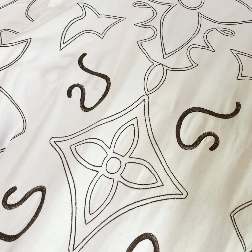 Louis Vuitton Women Embroidered Cotton T-Shirt 1AFWVN