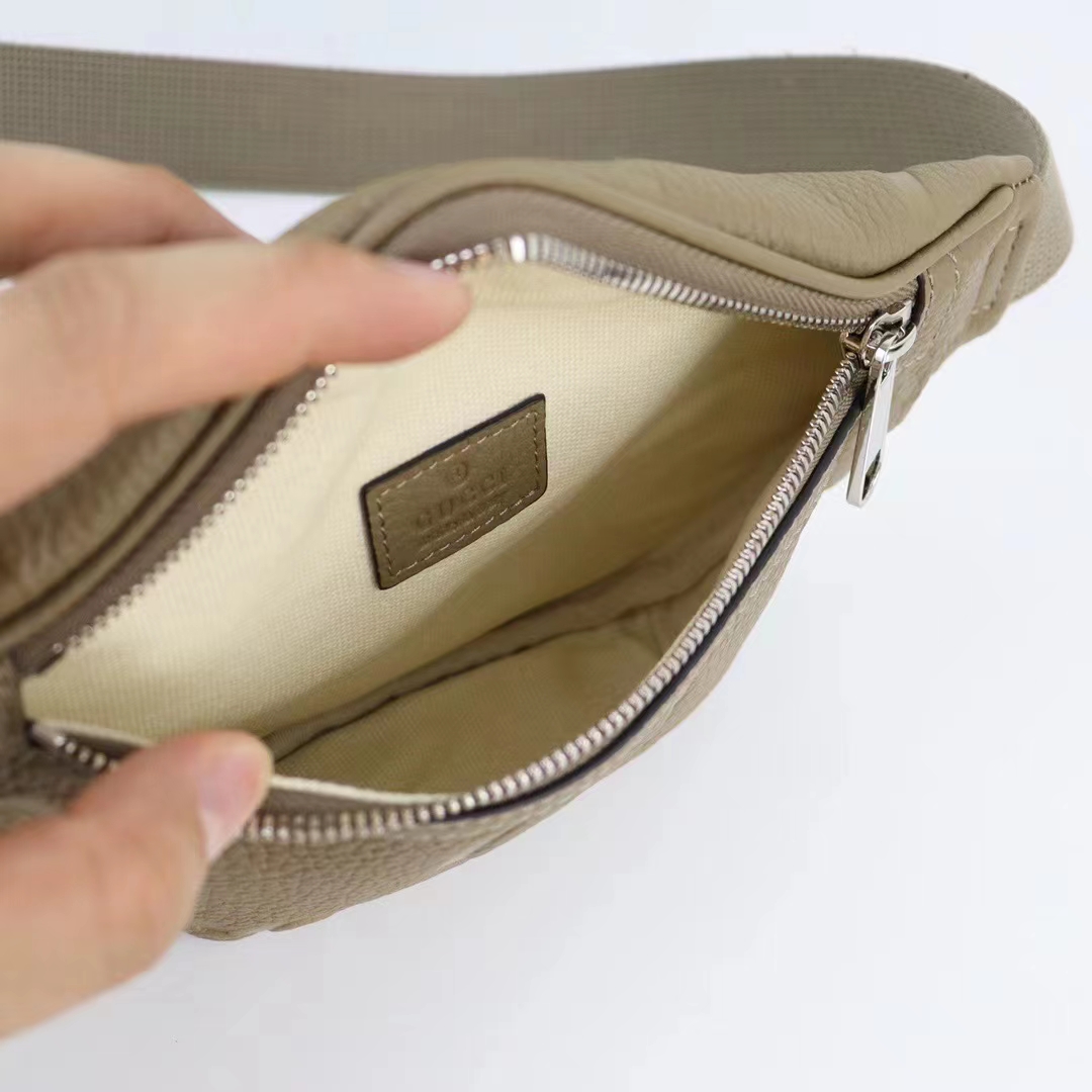 Gucci Unisex Jumbo GG Small Belt Bag Dark Green Leather Zip Closure