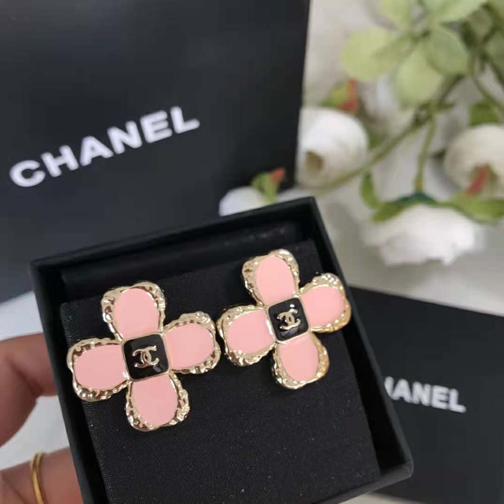 Chanel Women Stud Earrings in Metal and Resin
