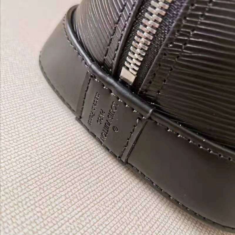 Louis Vuitton LV Women Alma PM Handbag in Epi Leather-Black