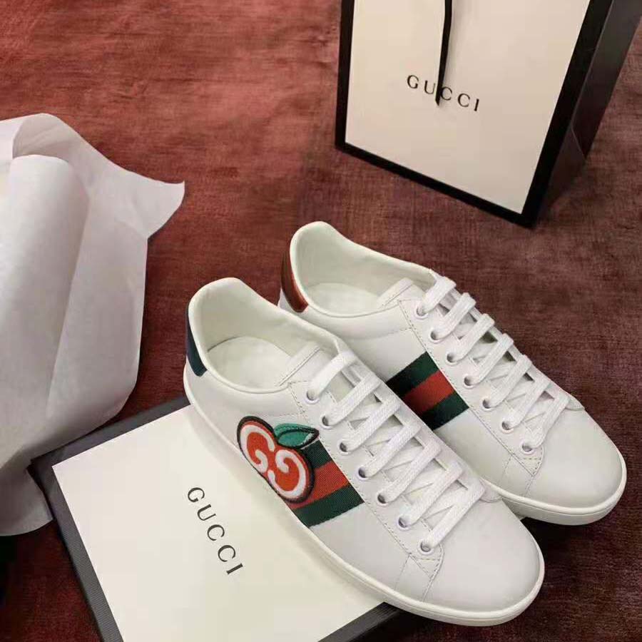 Gucci Unisex Ace Sneaker with GG Apple in White Leather 2 cm Heel