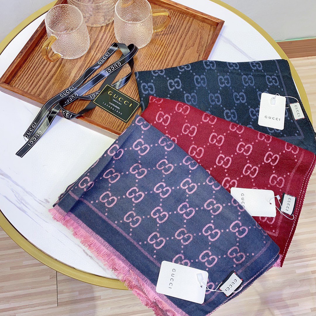 Gucci Women GG Wool Scarf Graphite Pink GG Fringe Edges