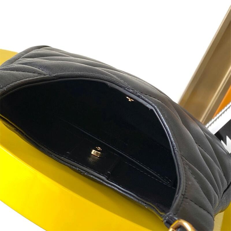 Lsy Sade Hobo In Lambskin Bag 0425020507