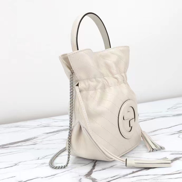 Gucci Women GG Blondie Mini Bucket Bag White Leather Round Interlocking G