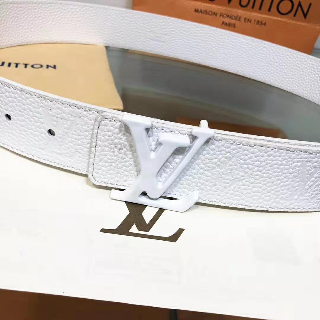 Louis Vuitton LV Unisex LV Shape 40mm Belt in Embossed White Taurillon Leather