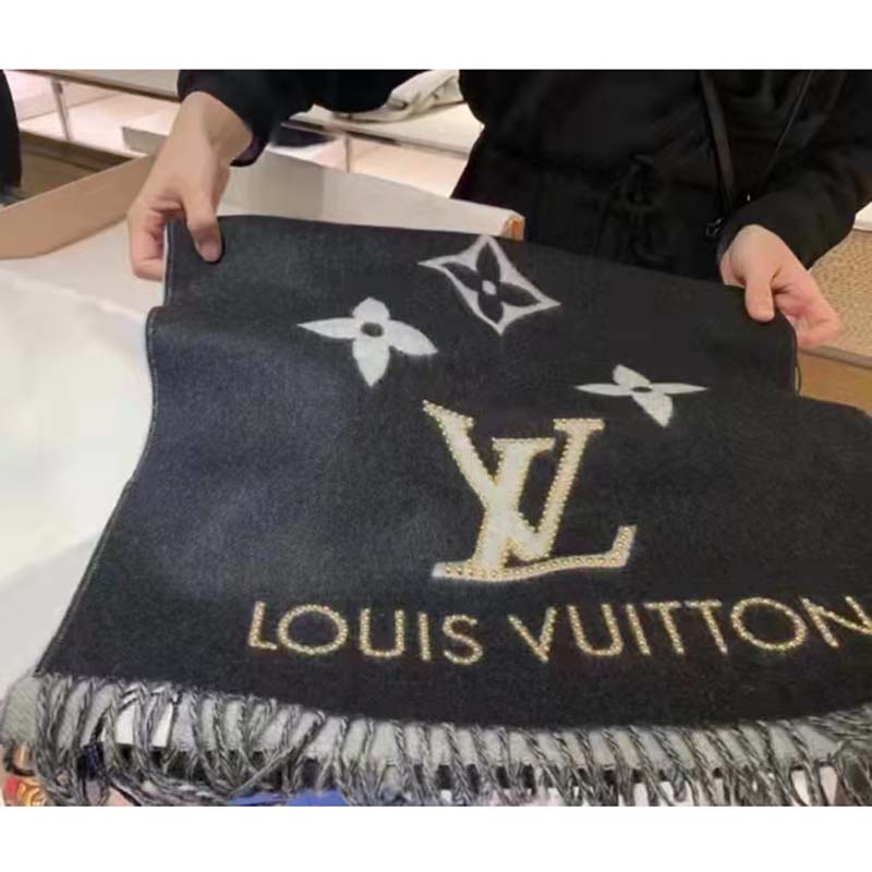 Louis Vuitton LV Unisex Studdy Reykjavik Scarf Black Cashmere Monogram