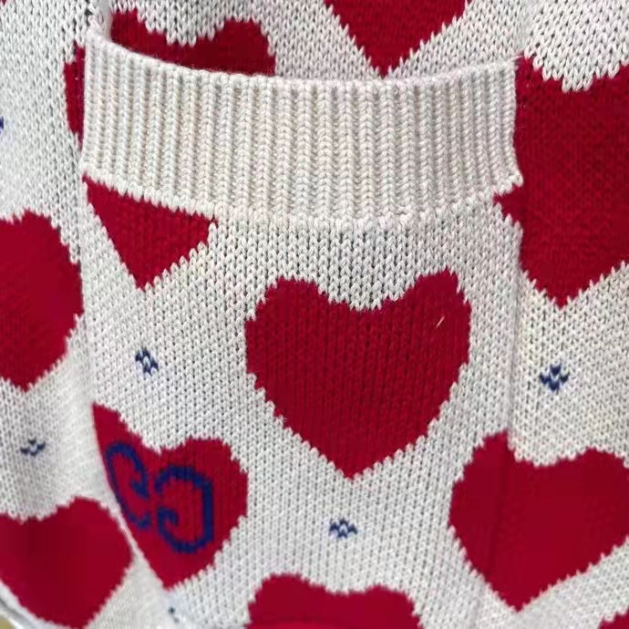 Gucci Women’s Les Pommes Cotton Heart Sweater White Hearts Knit Cotton Jacquard V-Neck