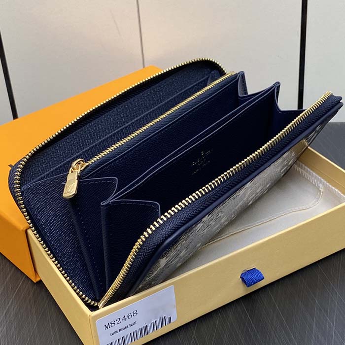 Louis Vuitton LV Unisex Zippy Wallet Blue Monogram Coated Canvas Cowhide Leather