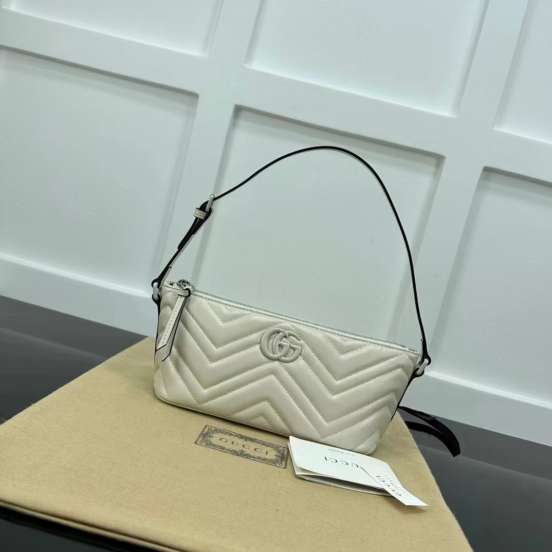 Gucci Women GG Marmont Shoulder Bag White Matelassé Chevron Leather