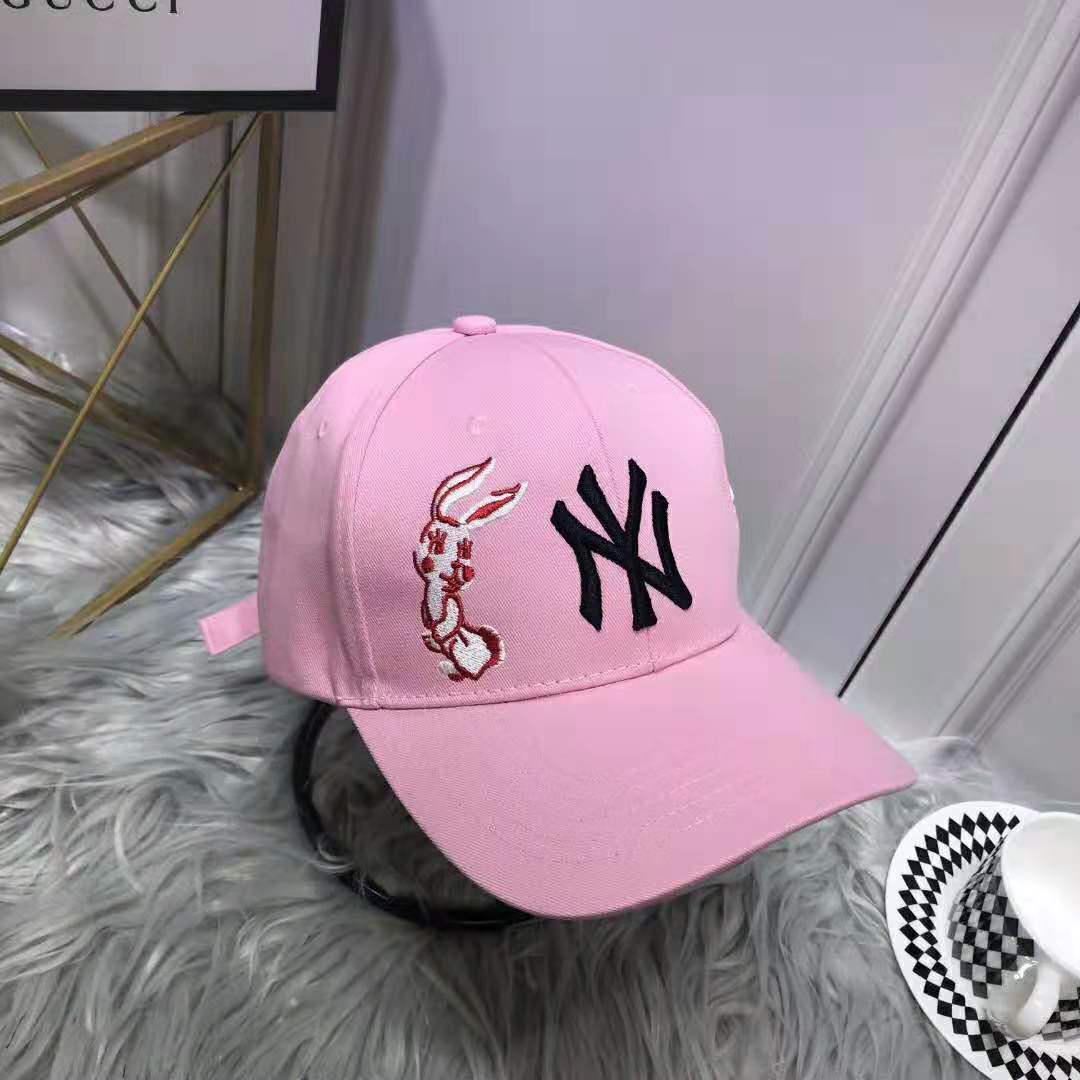 Gucci Women Baseball Cap with NY Yankees Patch-Pink