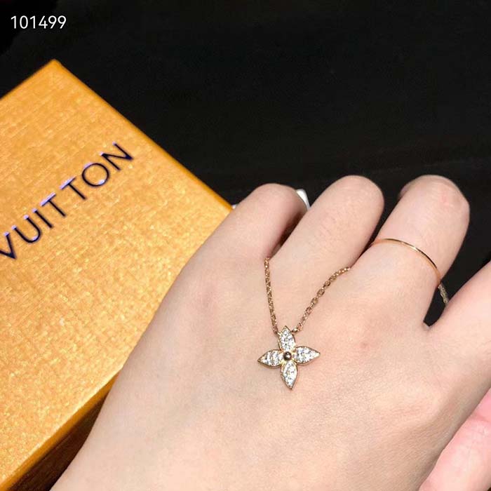 Louis Vuitton Women LV Idylle Blossom Pendant Pink Gold Diamonds 25 Diamonds