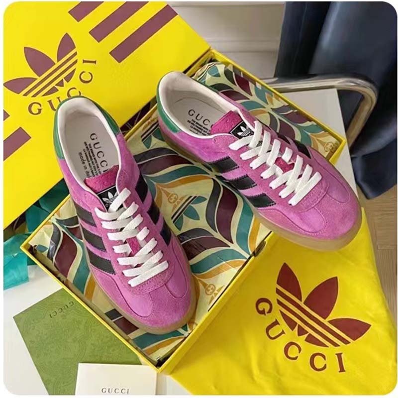 Gucci Unisex Adidas x Gucci Gazelle Sneaker Pink Suede Trefoil Embossed