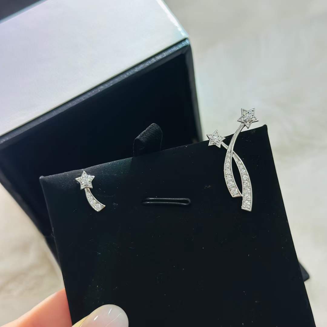 Chanel Women CC Etoile Filante Earrings 18K White Silver Diamonds