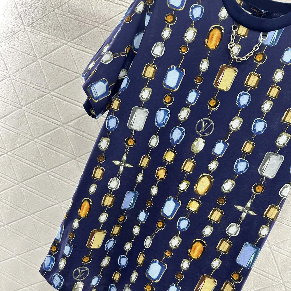 Louis Vuitton Women Necklace Print T-Shirt 1AI462