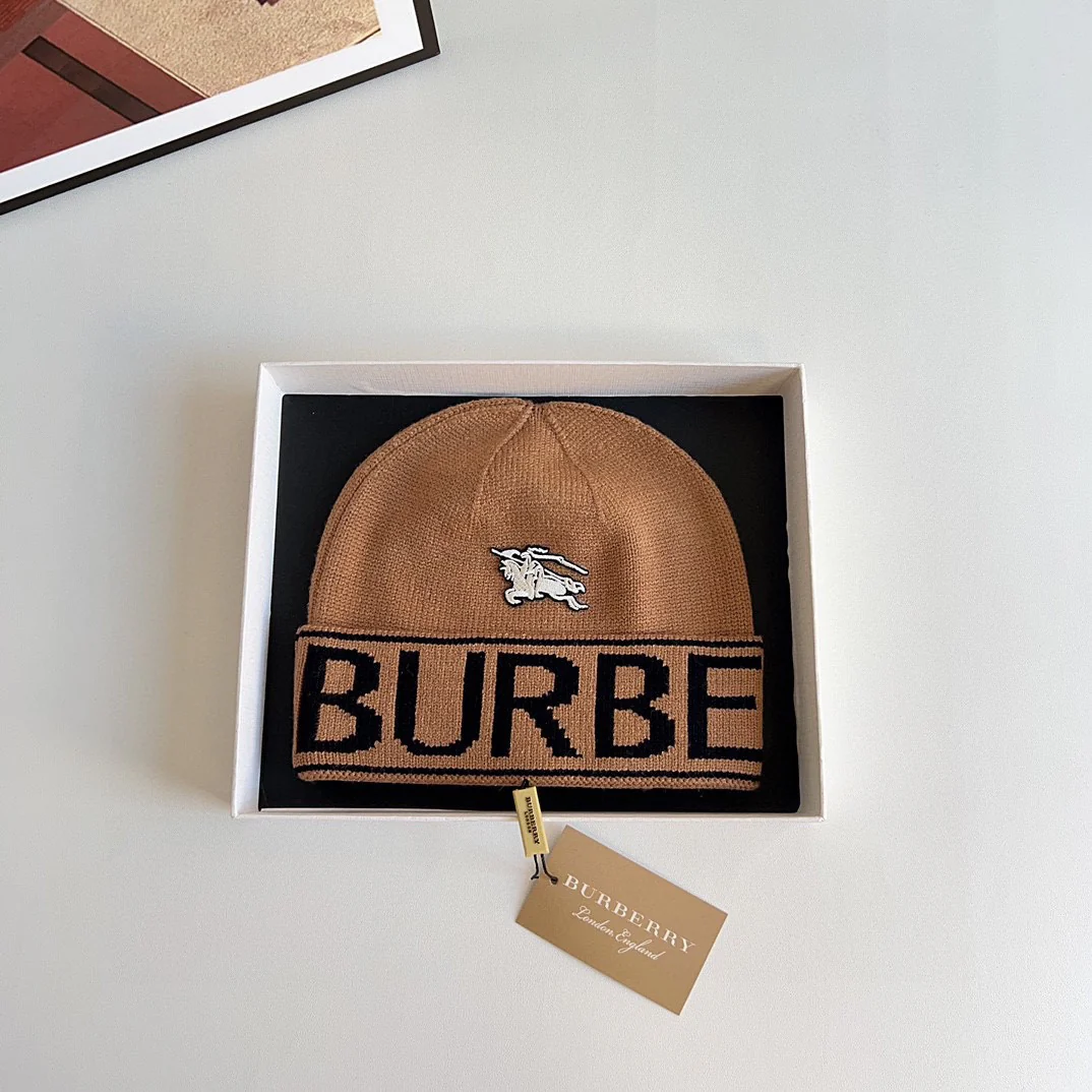 New Fashion Classic Versatile Knitted Hat 1024103116