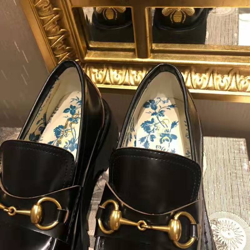 Gucci Women Gucci Leather Lug Sole Loafer in Black Shiny Leather 2.5 cm Heel