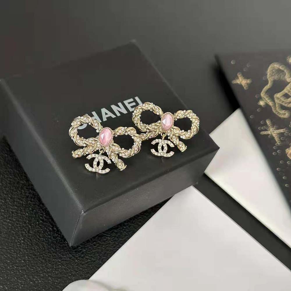 Chanel Women Stud Earrings in Metal Glass Pearls and Strass