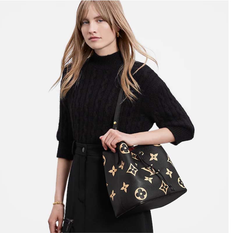 Louis Vuitton LV Women NéoNoé MM Bucket Bag Black Embossed Grained Cowhide Leather