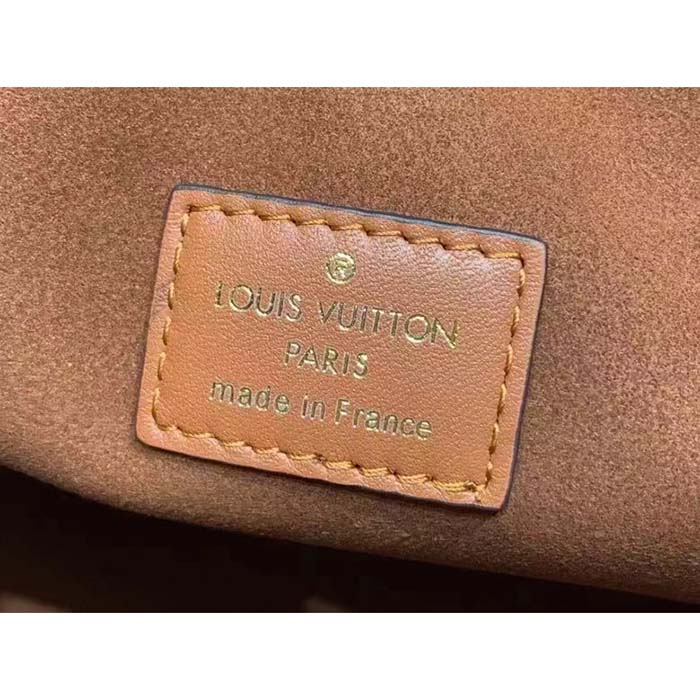 Louis Vuitton LV Women Lock It MM Gold Taurillon Leather Smooth Calfskin Calf Leather