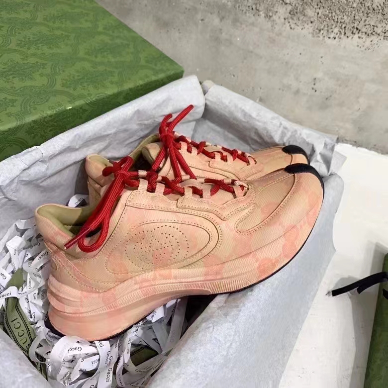 Gucci Unisex GG Run Sneaker Beige Hibiscus Red Leather GG Water Transfer Print