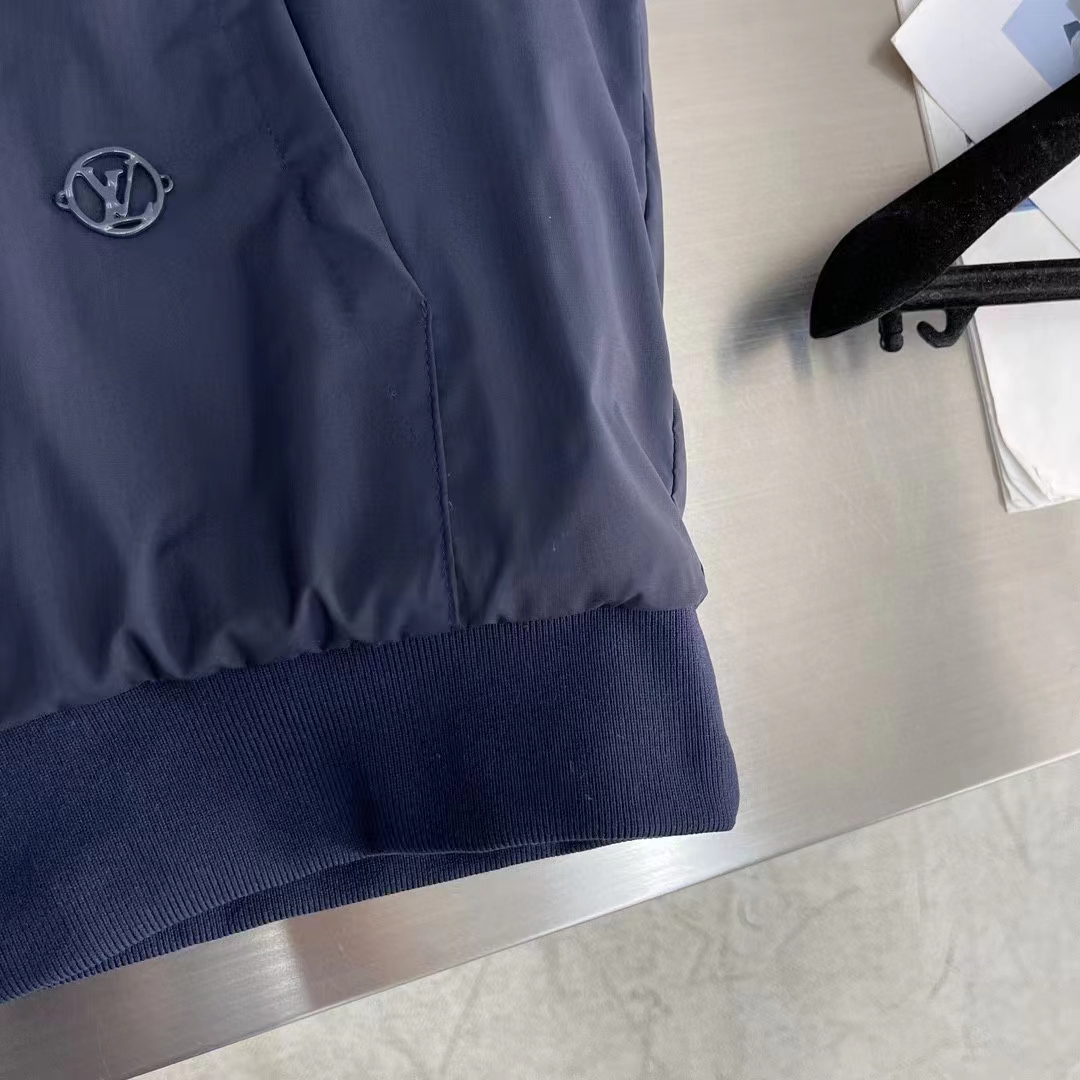 Louis Vuitton Women LV Reversible Fleece Gilet Regular Fit Zip Closure Multicolor