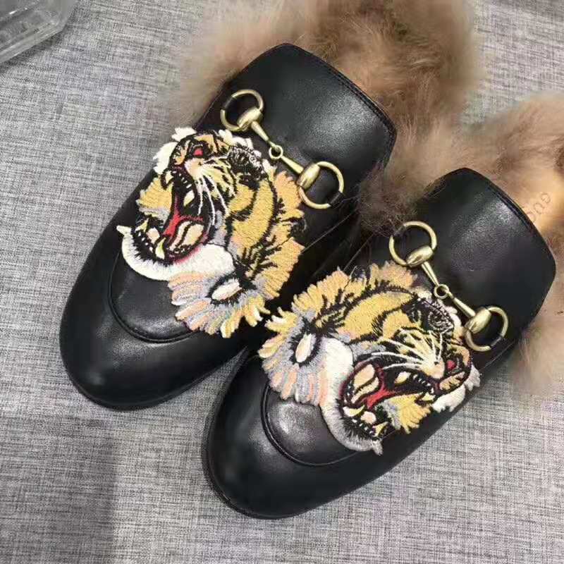 Gucci Unisex Princetown Slipper with Tiger in Lamb Wool-Black
