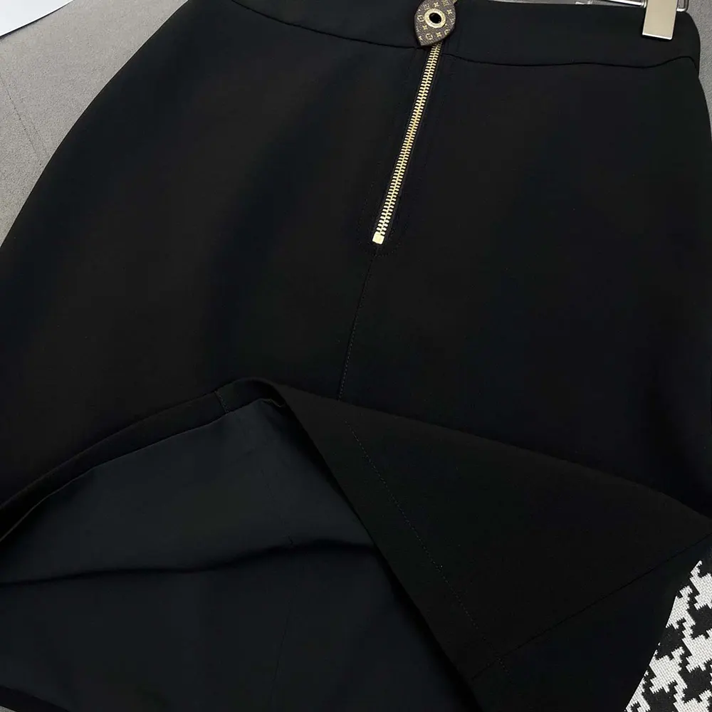 Louis Vuitton Women Technical Jersey Skirt 1AGNPI