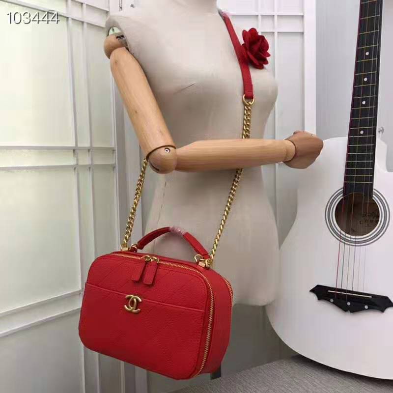 Chanel Women Vanity Case in Embossed Grained Calfskin Metal Chain-Red