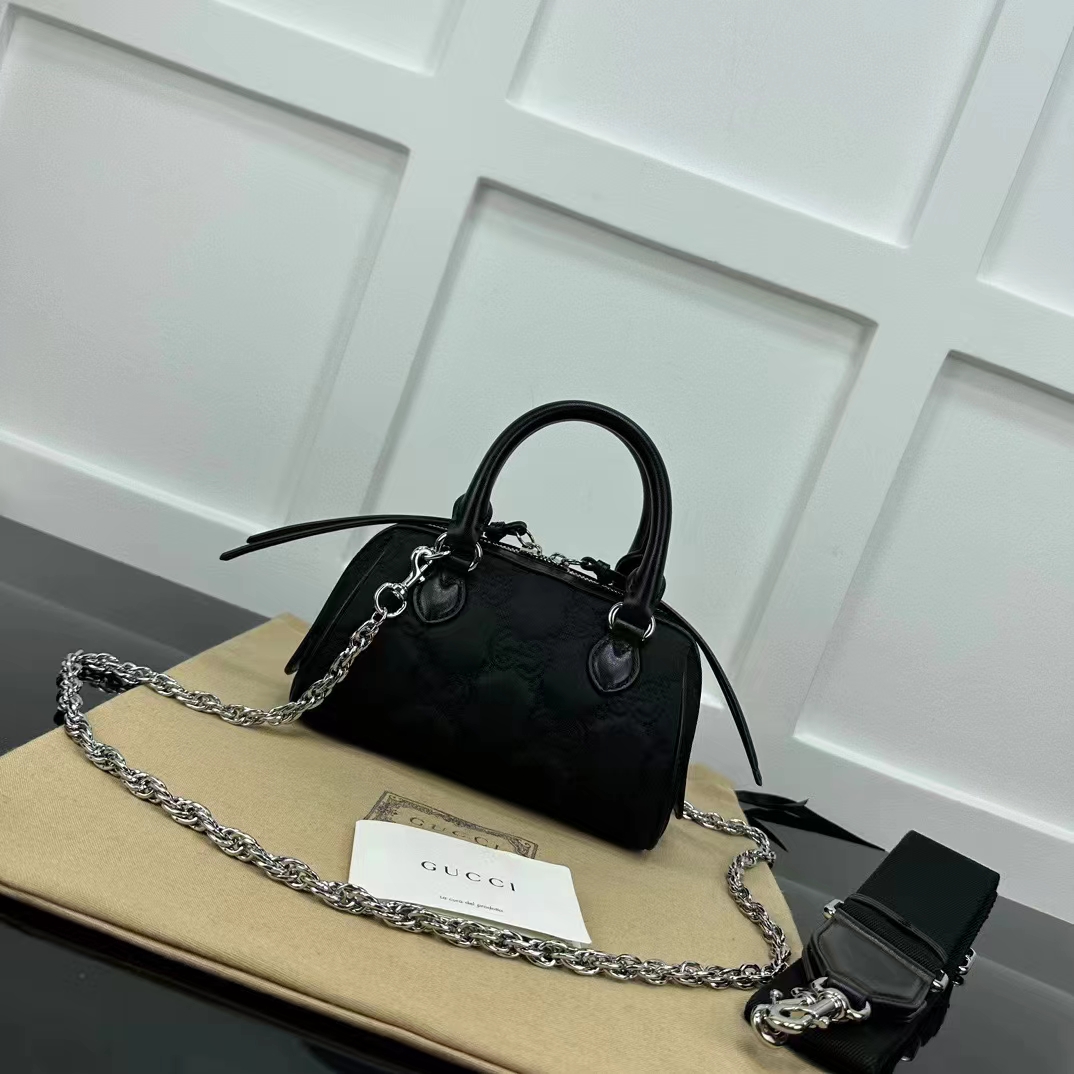 Gucci Unisex GG Matelassé Mini Bag Black GG Matelassé Nylon Leather Double G