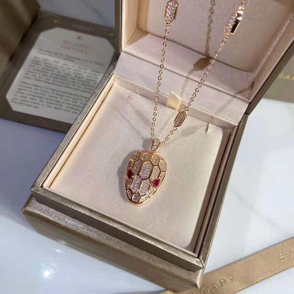 Bvlgari Women Serpenti Necklace in 18 KT Rose Gold