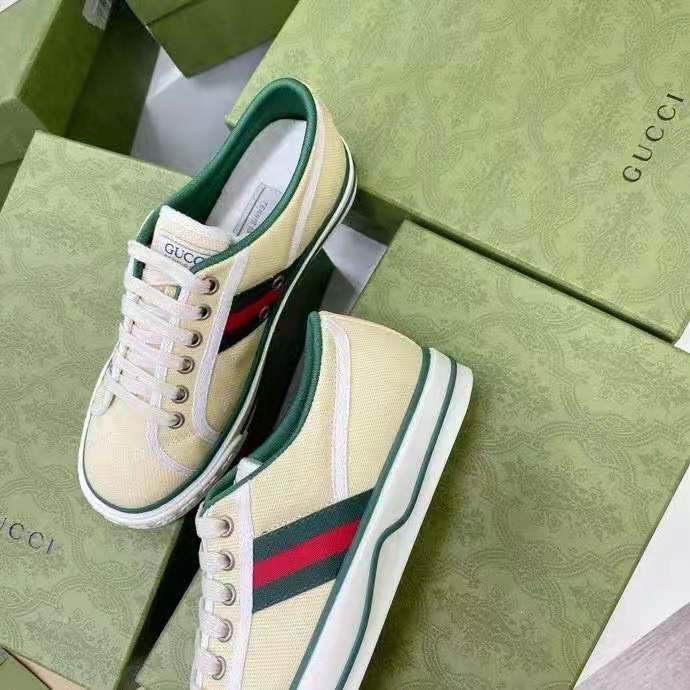 Gucci GG Unisex Gucci Tennis 1977 Sneaker Butter Cotton Green and Red Web