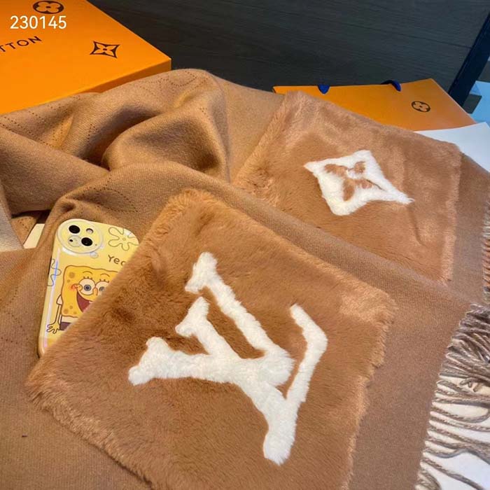 Louis Vuitton Unisex LV Cosy Mink Fur Collection Scarf Cashmere Beige Jacquard Initials Monogram Flowers