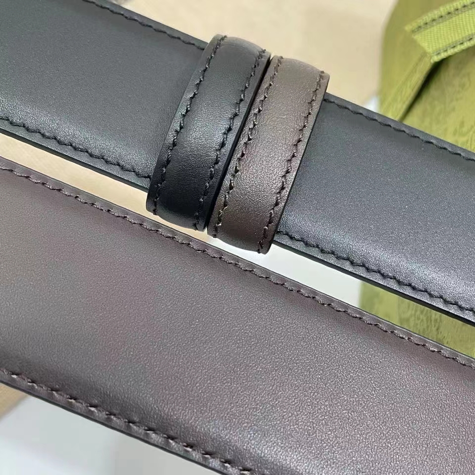 Gucci Unisex GG Reversible Belt Square G Buckle Black Leather Reverses Brown Leather