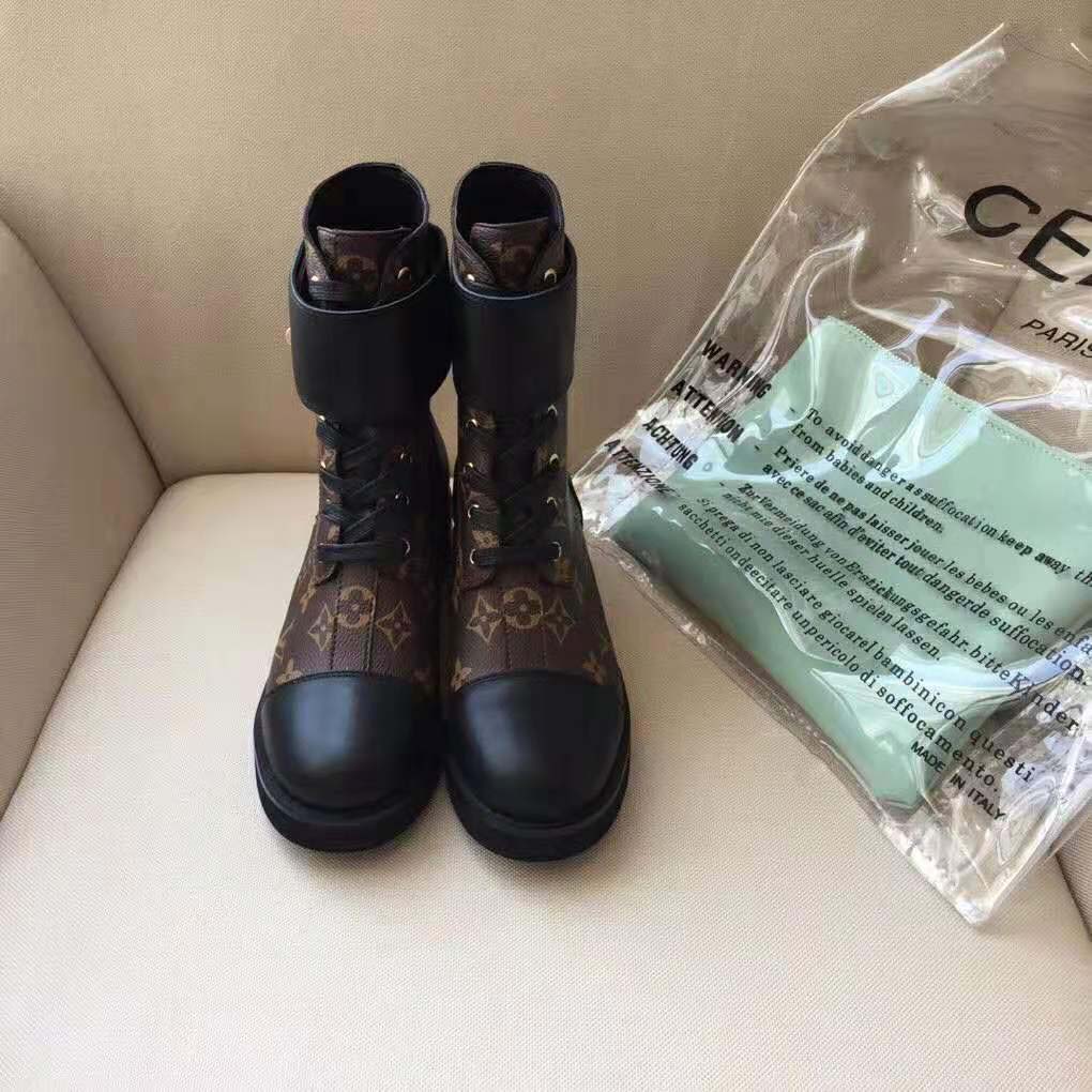 Louis Vuitton LV Women Wonderland Flat Ranger in Patent Monogram Canvas-Brown