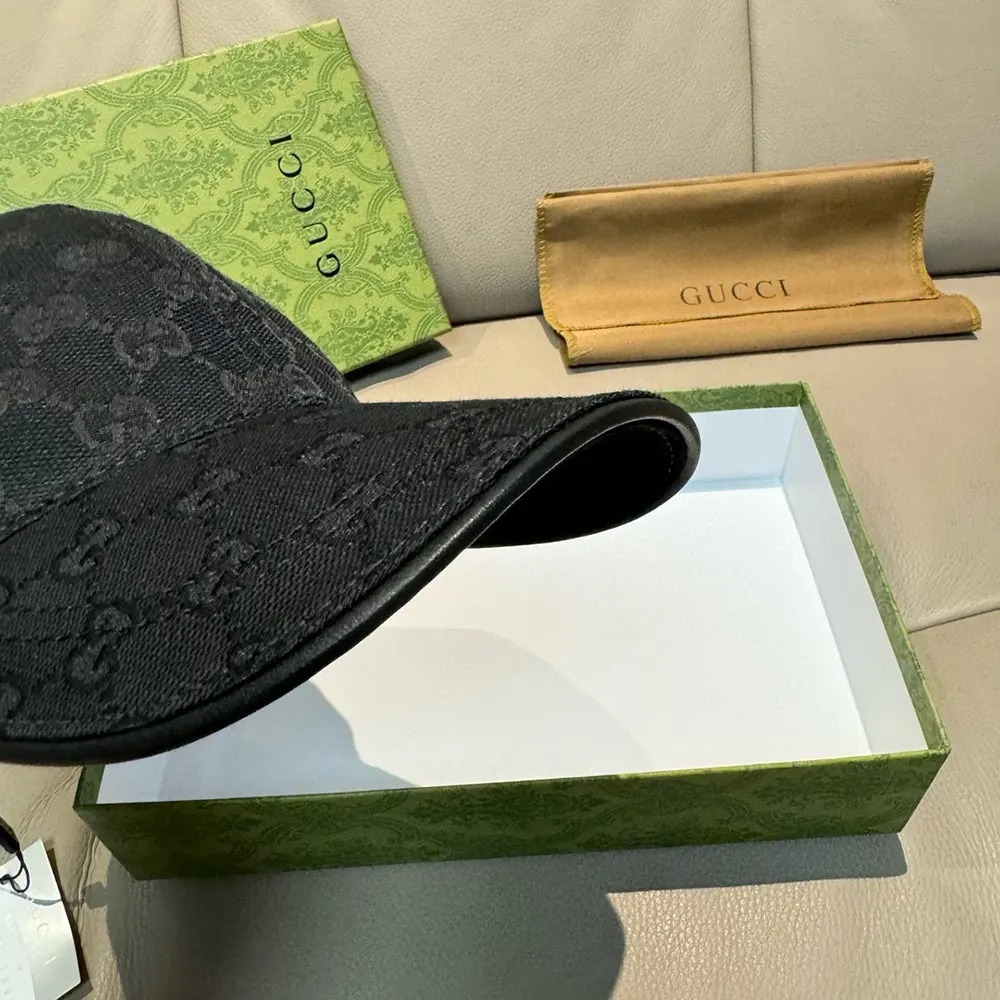 Gucci Unisex Original GG Canvas Baseball Hat with Web-Black 200035KQWBG1060