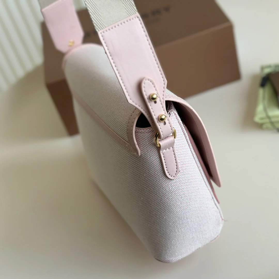 New Fashion Classic Versatile Handbag 1024041906