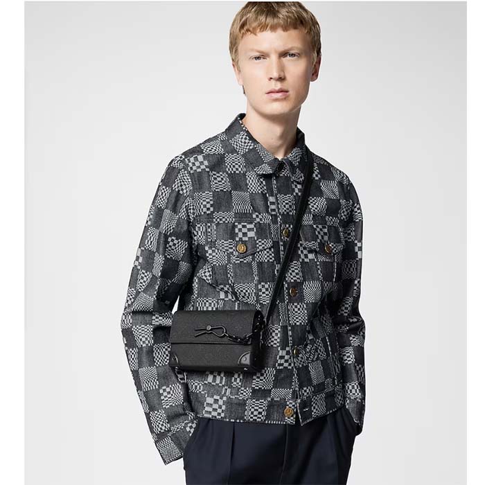 Louis Vuitton LV Unisex Steamer Wearable Wallet Black Embossed Cowhide Leather