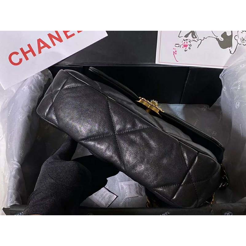 Chanel Women Chanel 19 Flap Bag in Goatskin Leather-Black