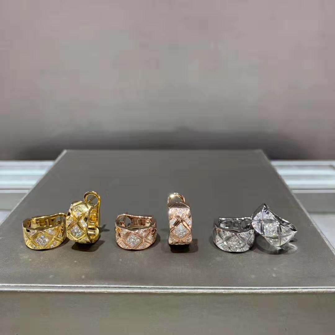 Chanel Women Coco Crush Earrings in 18K Gold and Diamonds