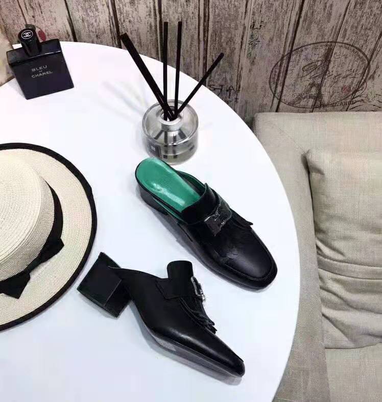 Hermes Women Tuileries Mule Goatskin Tone-On-Tone Fringe Detail-Black