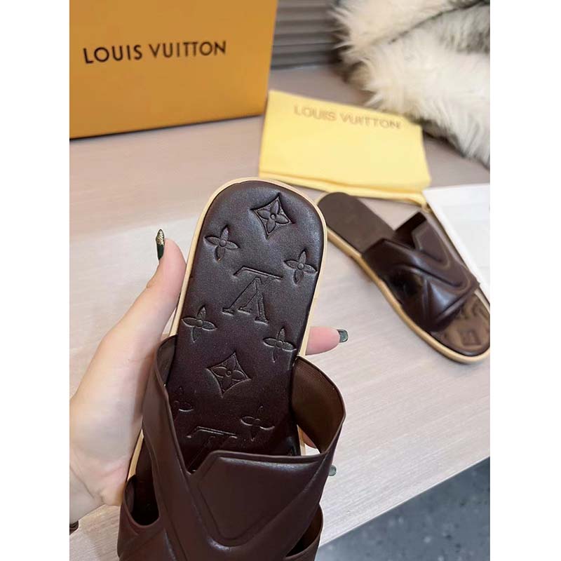 Louis Vuitton LV Unisex Oasis Mule Black Grained Calf Leather Rubber Signature