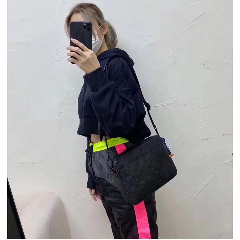 Louis Vuitton LV Unisex Duo Messenger Black Monogram Shadow Calf Leather