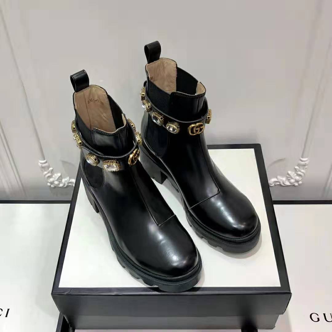 Gucci Women Gucci Leather Ankle Boot with Belt in Black Leather 6 cm Heel