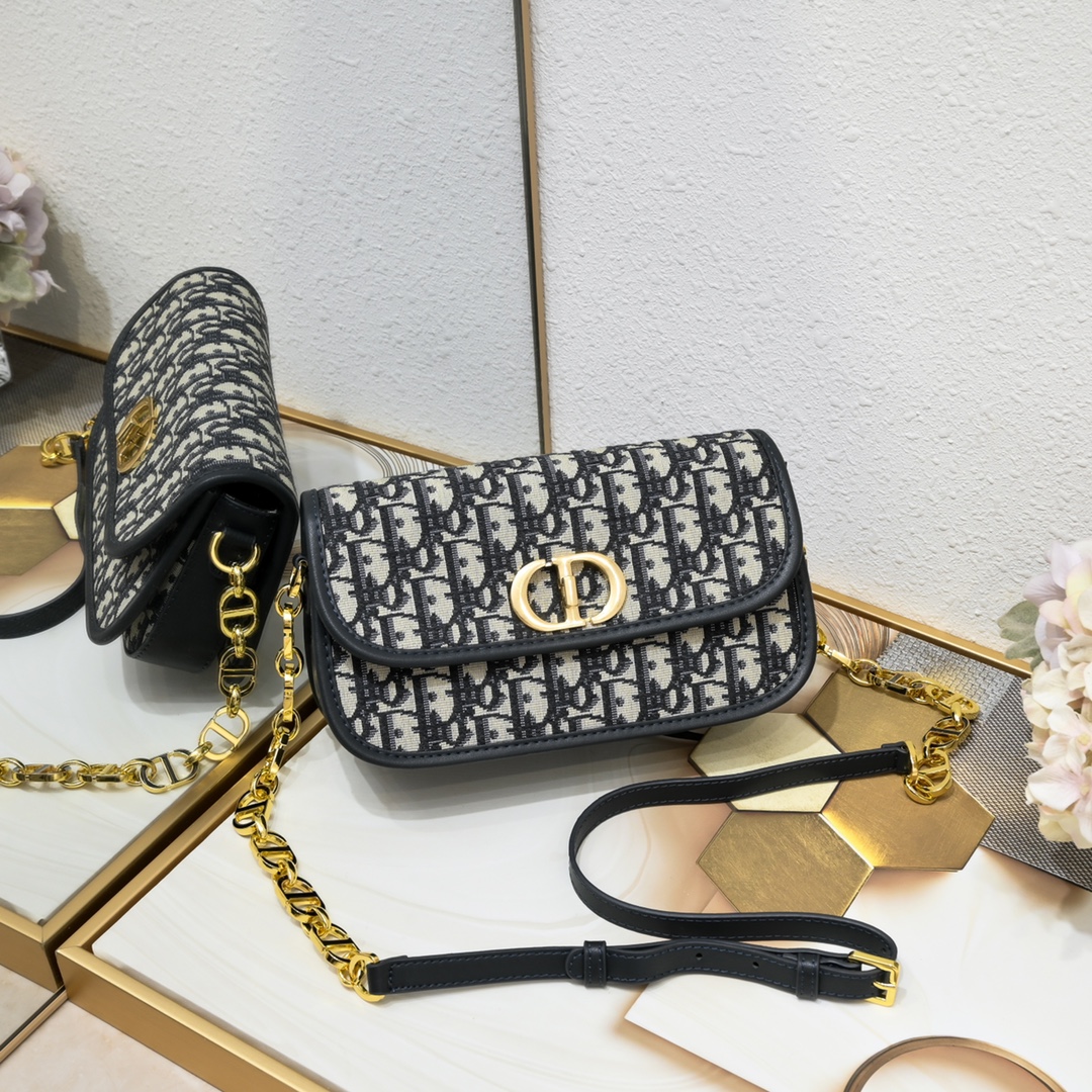 Dior Women CD Small 30 Montaigne Avenue Bag Blue Dior Oblique Jacquard