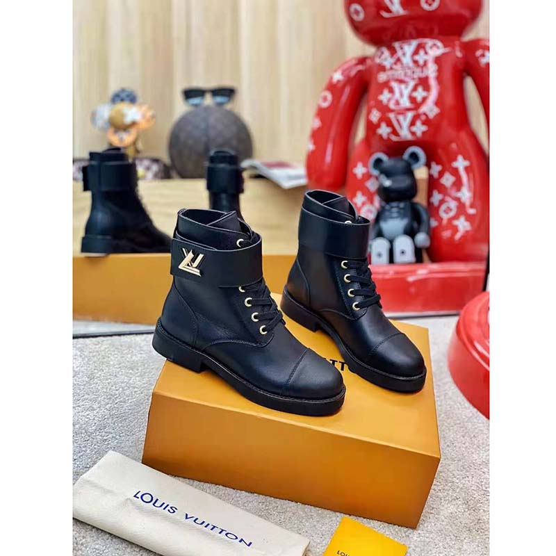 Louis Vuitton LV Women Wonderland Ranger Plain Calf Leather LV Twist Buckle