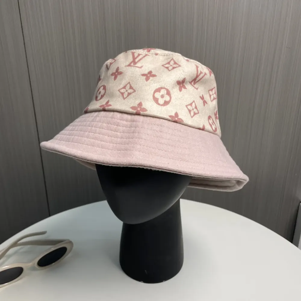 Louis Vuitton Unisex LV Mine Bucket Hat