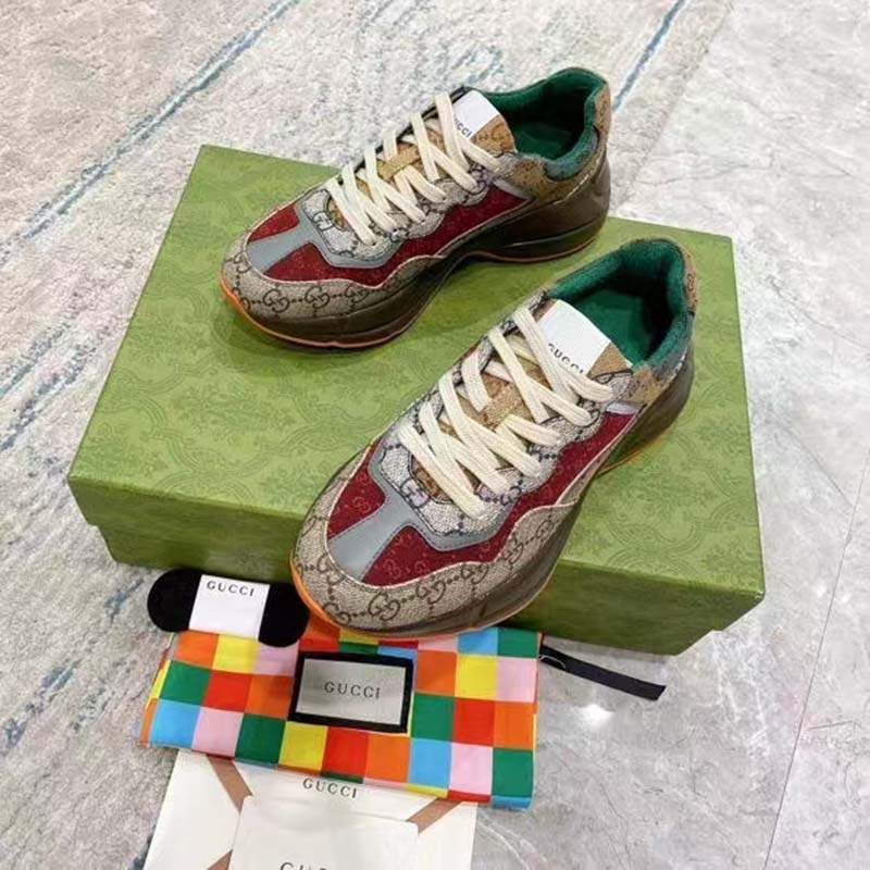 Gucci Unisex Rhyton Sneaker Beige Brick Red GG Supreme Canvas Low Heel