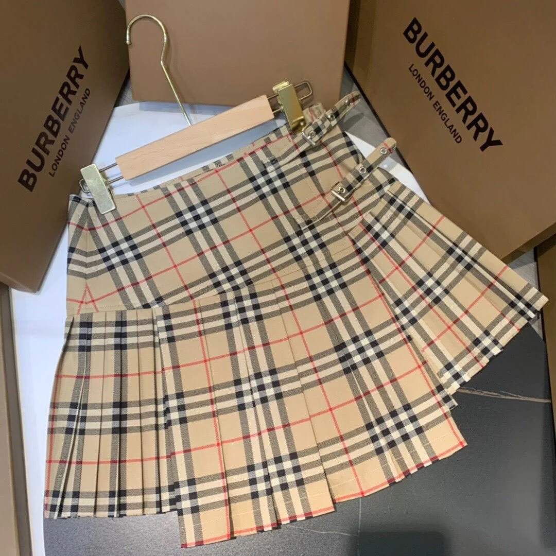 Fashionable and versatile plaid skirt 1024011915