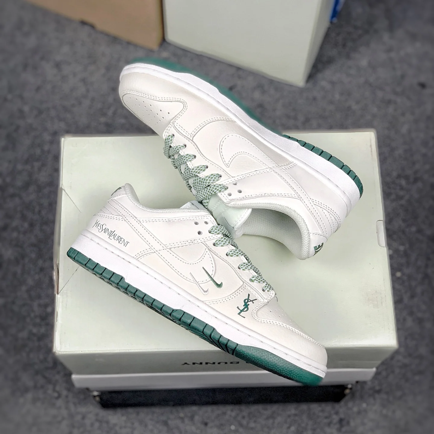 Men's and women's retro low-top casual hundred board shoes 1025030519